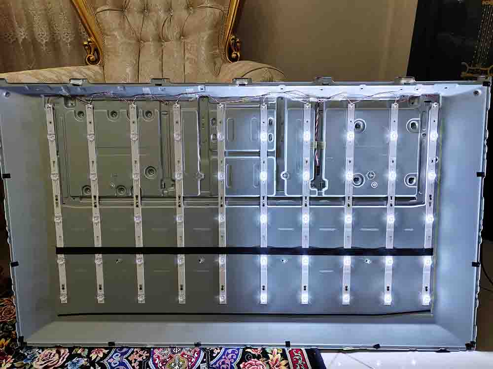 تعویض بکلایت 55XTU725 | ایکس ویژن | شرق