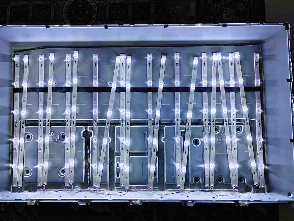 تعویض بکلایت 55XTU725 | ایکس ویژن | شرق