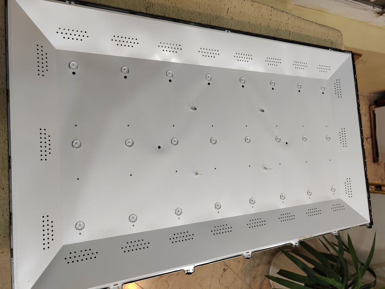 BTV-43FDA110B | رفلکتور | شیشه